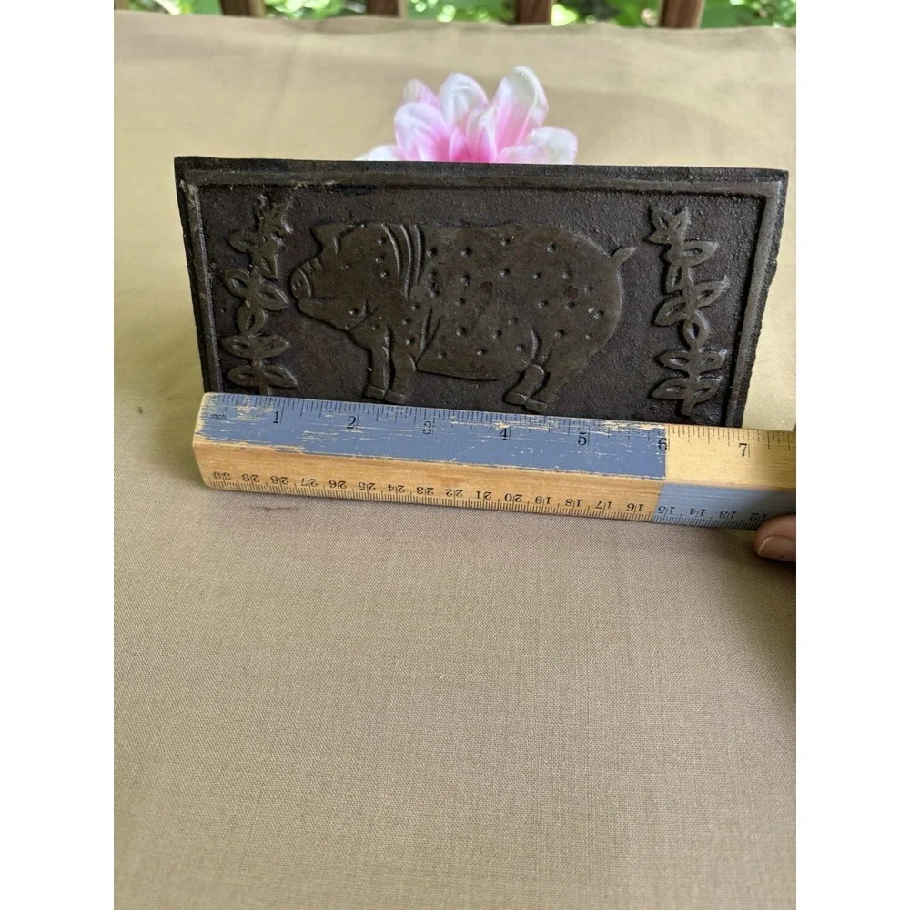 Cast Iron Bacon Press with Wood Handle & Pig Hog Design 7